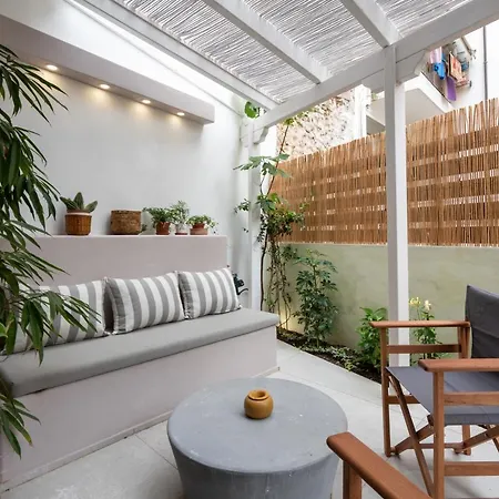 Apartment 1br Athenian Serenity 15 Minutes From Acropolis *